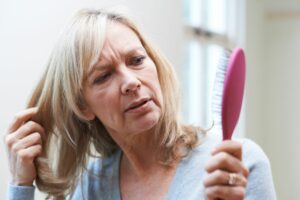 caderea parului la menopauza