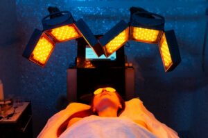 Terapia cu lumină LED Softmesology înglobează douăsprezece tratamente faciale în Londra